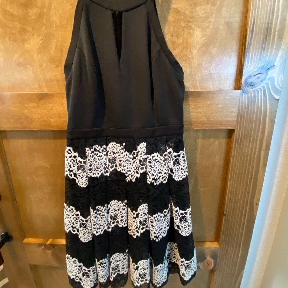 Black and white cocktail dress  guess brand